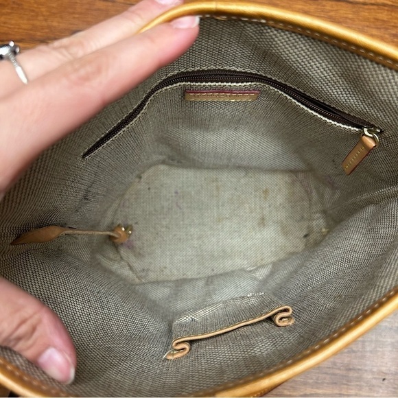 Dooney & bourke monogram signature canvas bucket tote - Picture 5 of 8